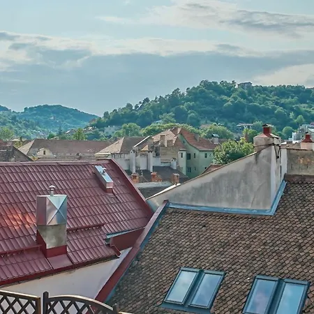 Rooftop Proprety With Large Terrace & Stunning Views - בראשוב מראה חיצוני תמונה