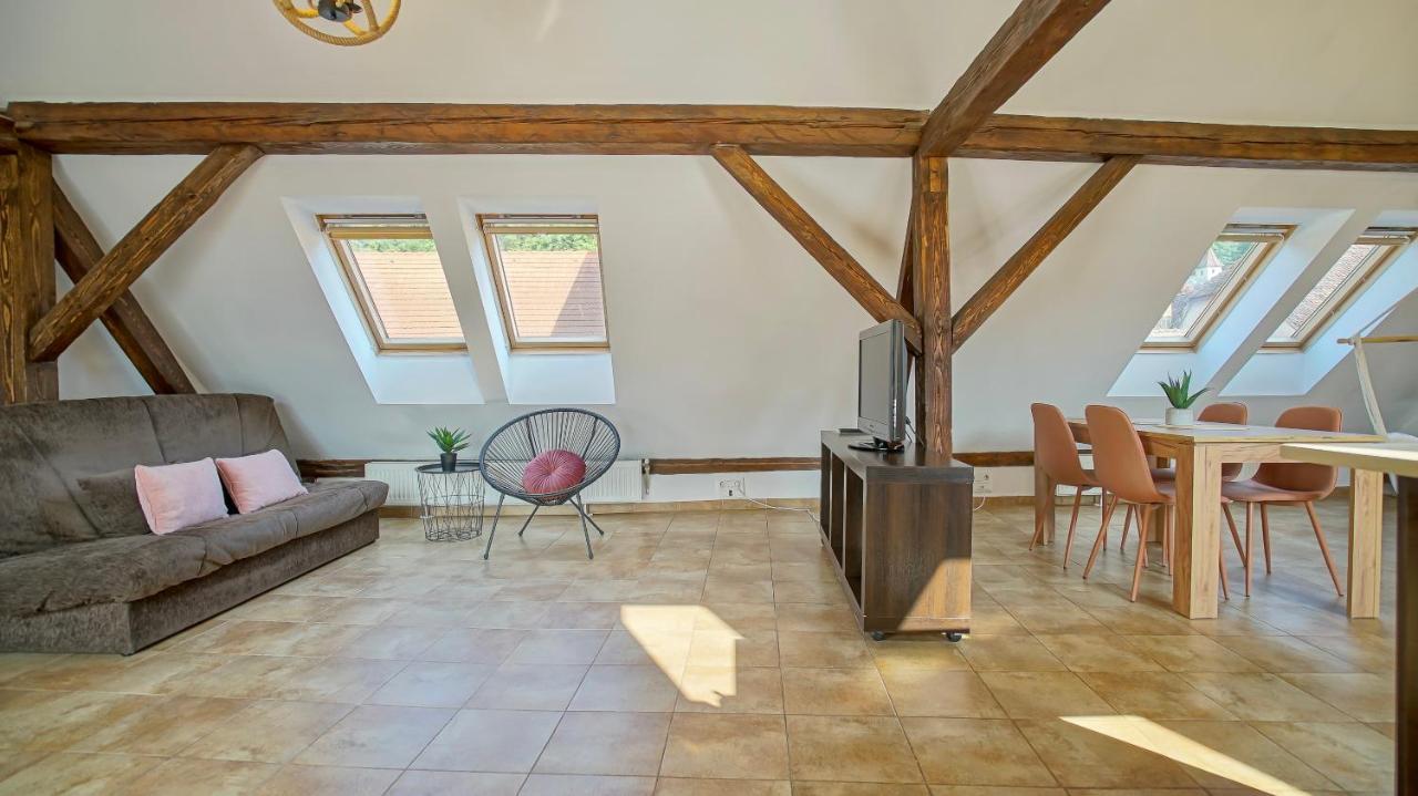 דירה Rooftop Proprety With Large Terrace & Stunning Views - *