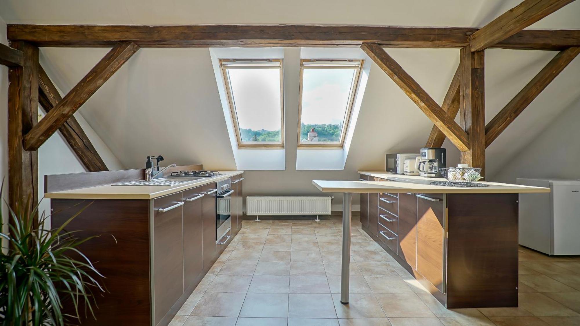 Rooftop Proprety With Large Terrace & Stunning Views - בראשוב